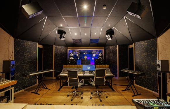 ATC Atmos afluistering voor Daft Recording Studios